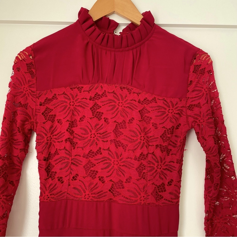 Vintage Deep Red Long Sleeve dress with Lace Bodice. Size 1